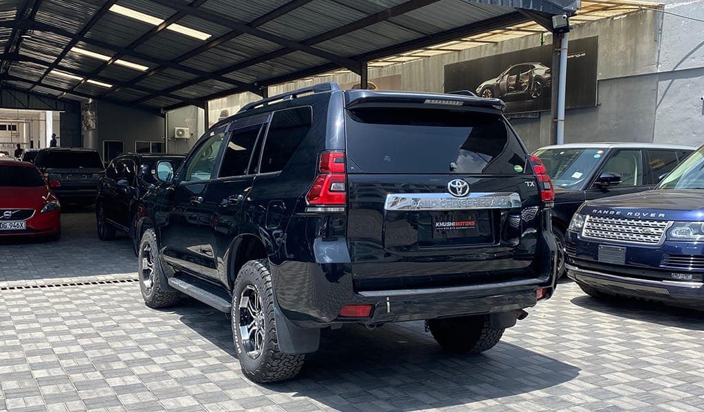 2018 Toyota Land Cruiser Prado image-13