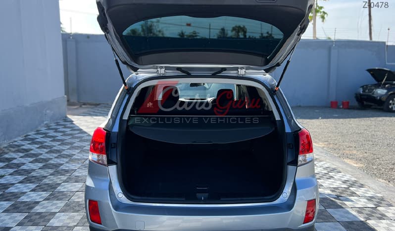 2011 Subaru Legacy Outback image-3