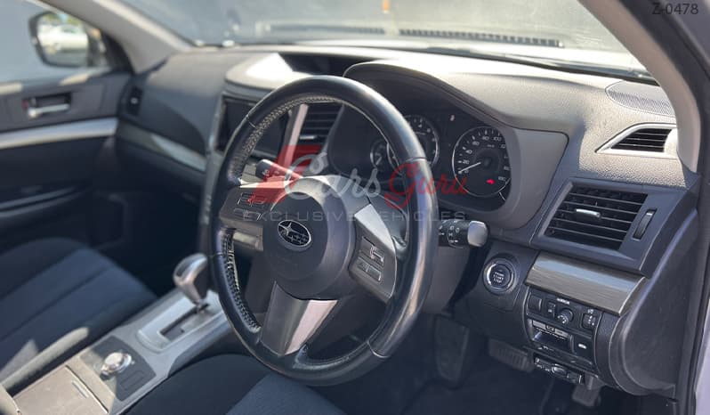 2011 Subaru Legacy Outback image-7