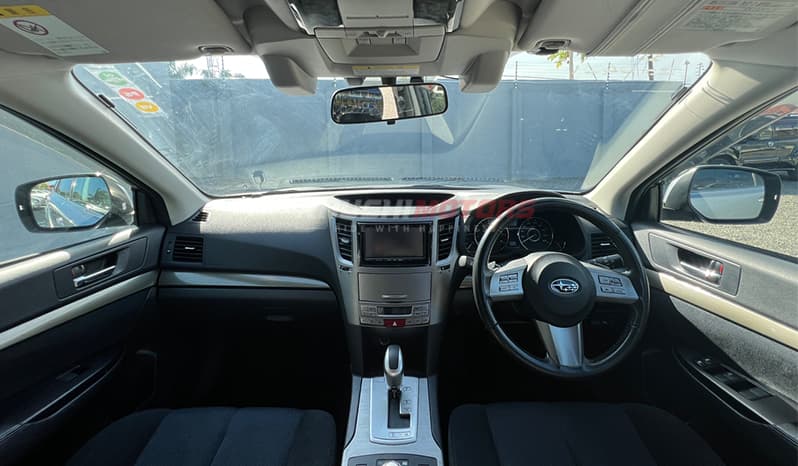 2011 Subaru Legacy Outback image-12