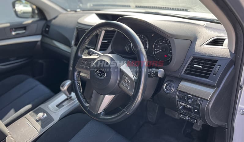 2011 Subaru Legacy Outback image-14
