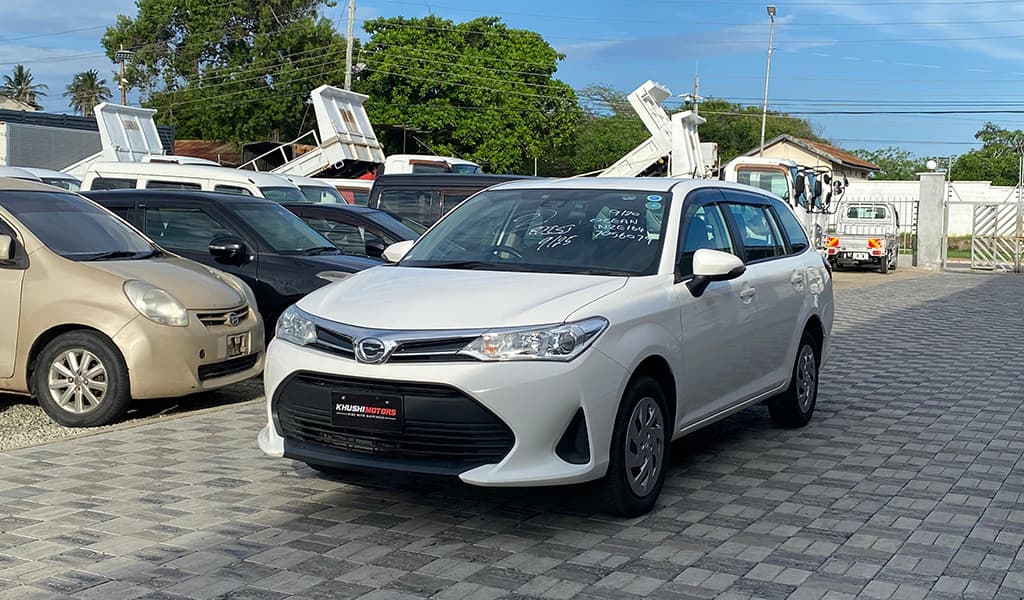 2017 Toyota Corolla Fielder image-16