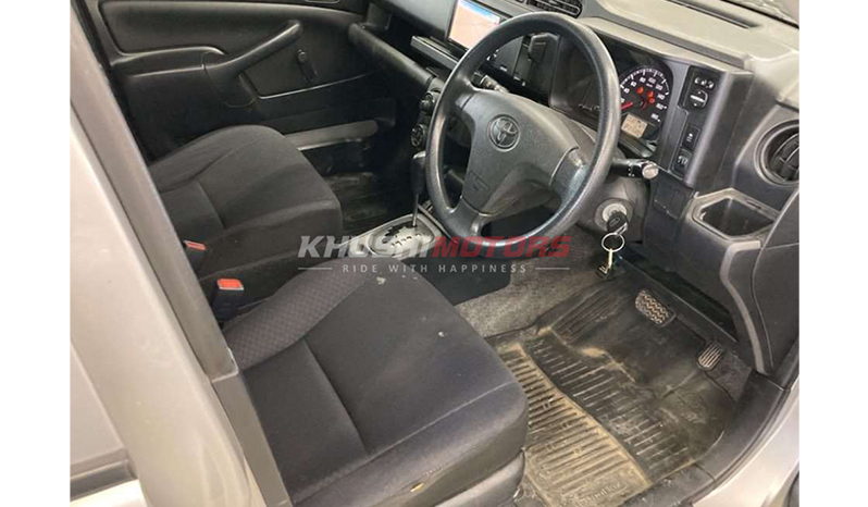 2017 Toyota Probox image-3