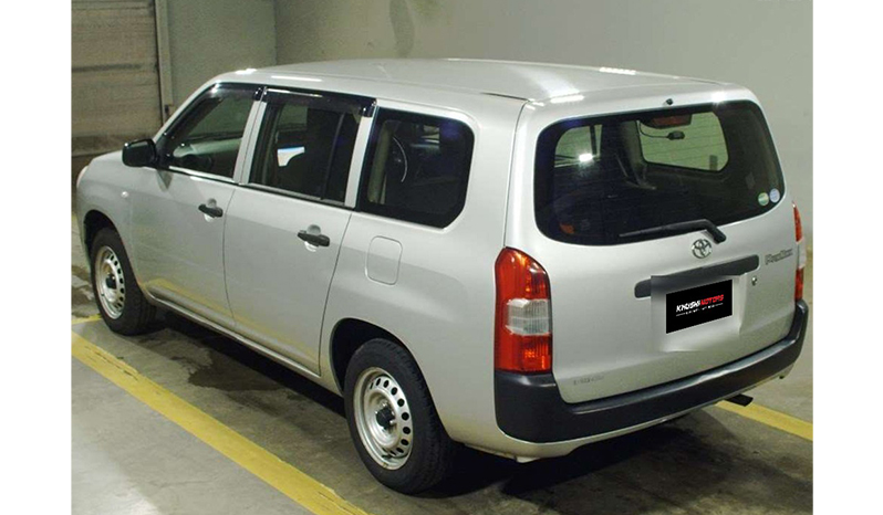 2017 Toyota Probox image-5