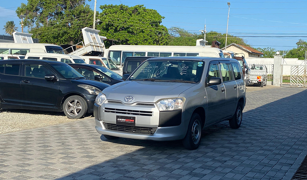 2017 Toyota Probox image-10