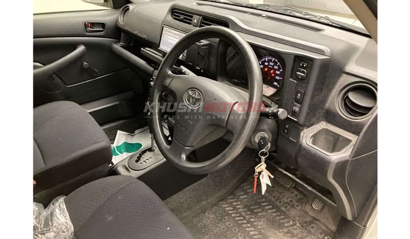 2018 Toyota Succeed image-6