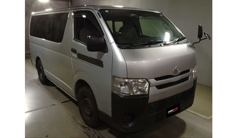 2017 Toyota Regius Van image-1