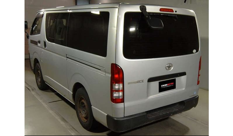2017 Toyota Regius Van image-2