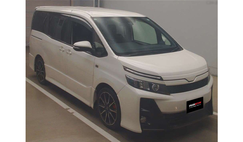 2017 Toyota Voxy image-6