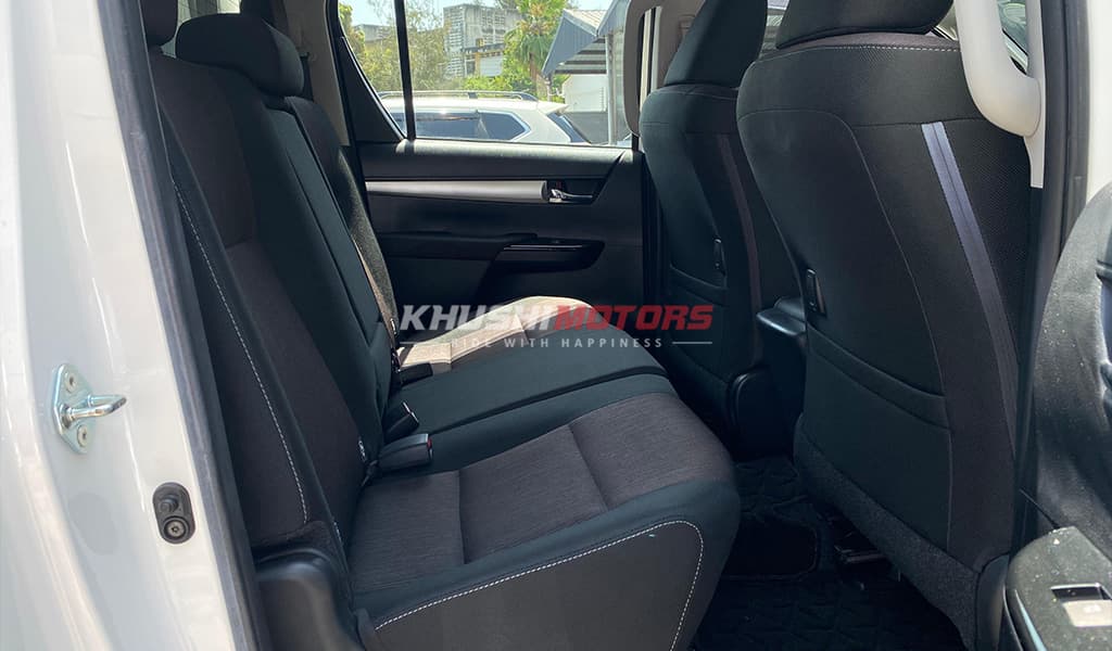 2018 Toyota Hilux image-9