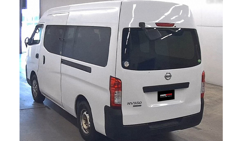 2017 Nissan NV350 image-4