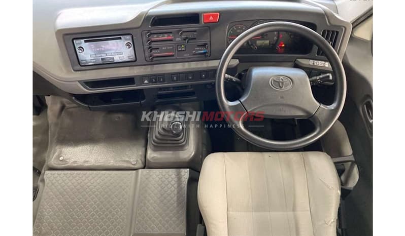2017 Toyota Coaster image-2