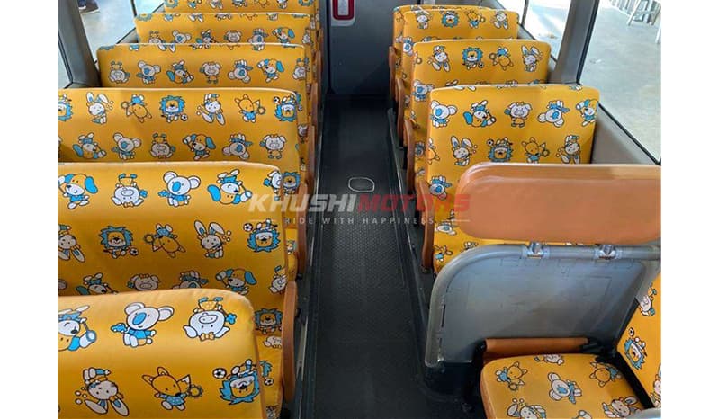 2017 Toyota Coaster image-4