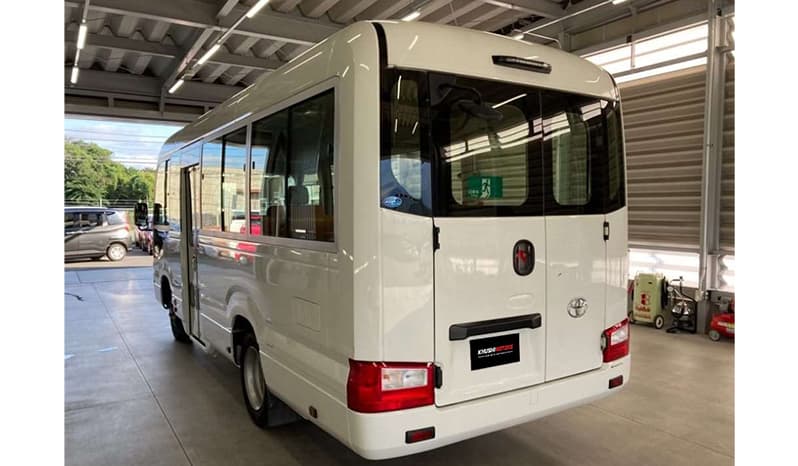2017 Toyota Coaster image-7