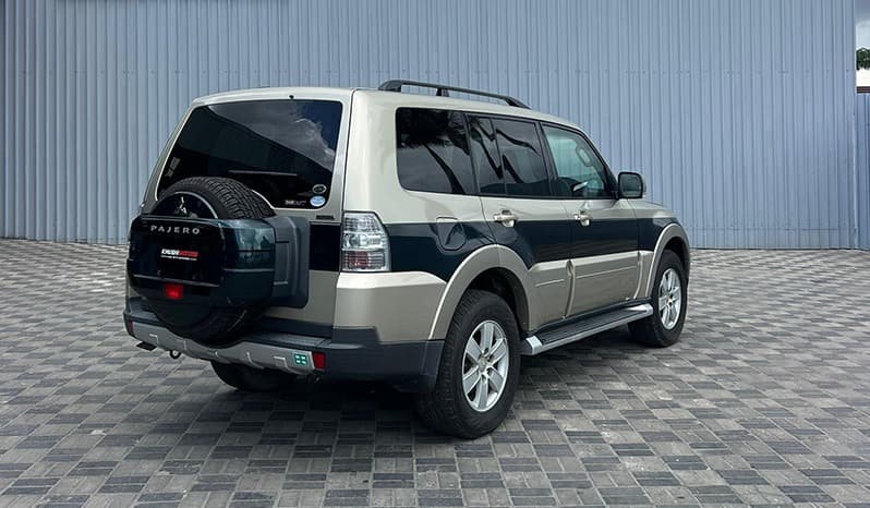 2007 Mitsubishi Pajero image-21