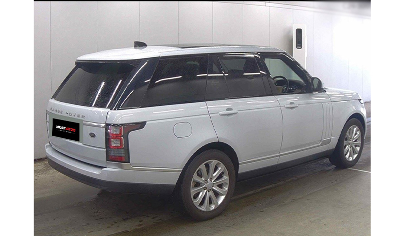 2017 Land Rover Range Rover Vogue image-3