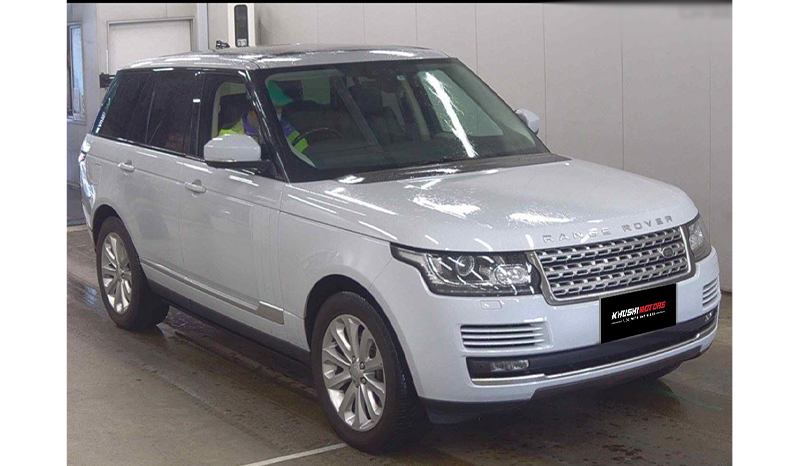 2017 Land Rover Range Rover Vogue image-4