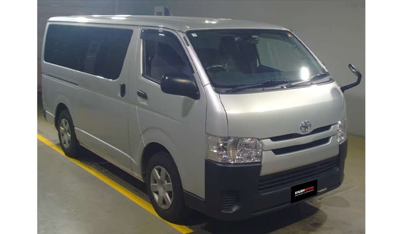 2017 Toyota Hiace image-1
