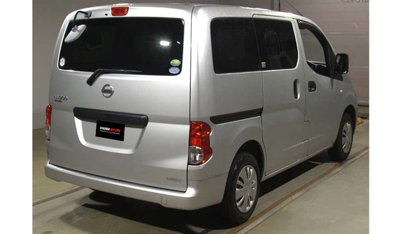 2017 Nissan NV200 image-8