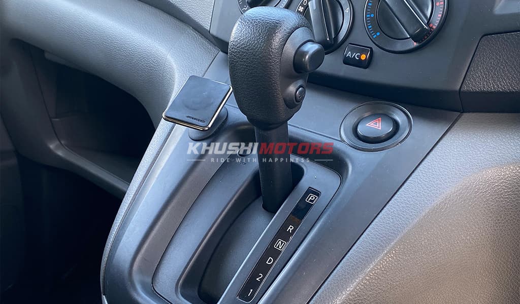 2017 Nissan NV200 image-15