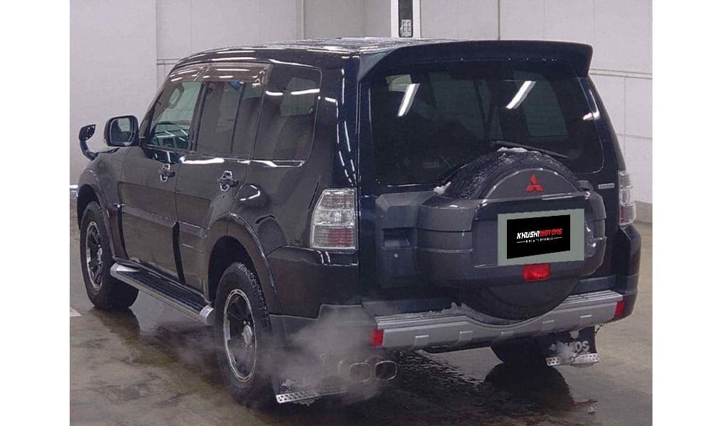 2007 Mitsubishi Pajero image-5