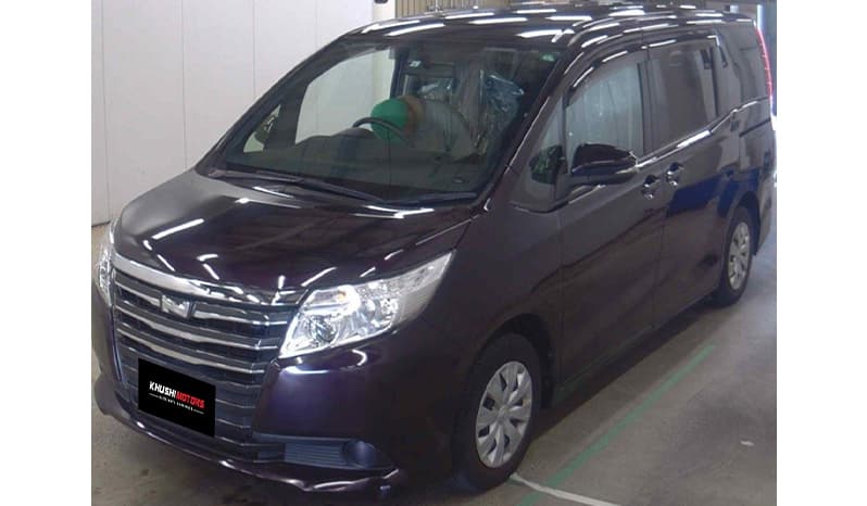 2017 Toyota Noah image-4