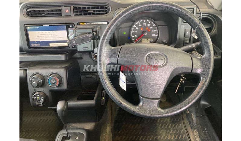2017 Toyota Succeed image-3