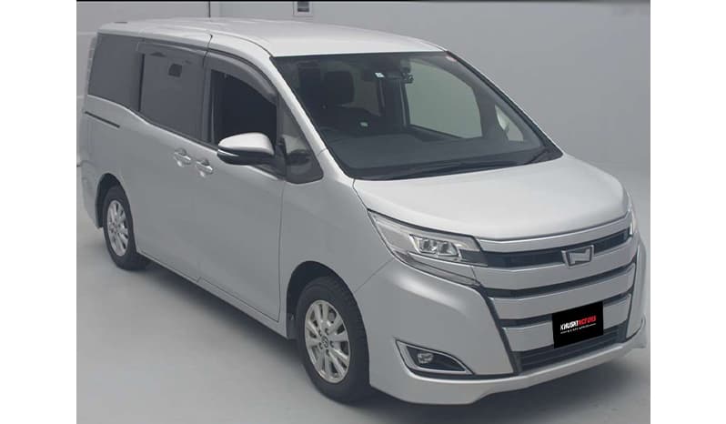 2017 Toyota Noah image-8
