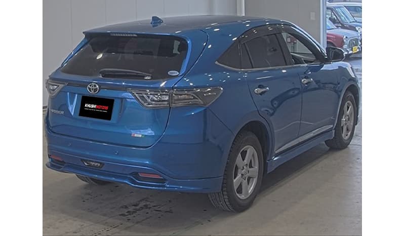 2017 Toyota Harrier image-3