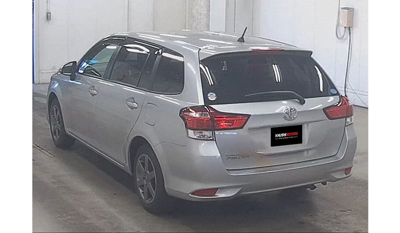 2017 Toyota Corolla Fielder image-3