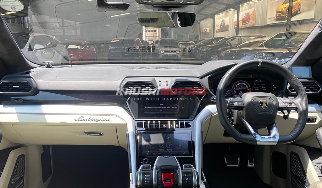 2019 Lamborghini Urus image-6