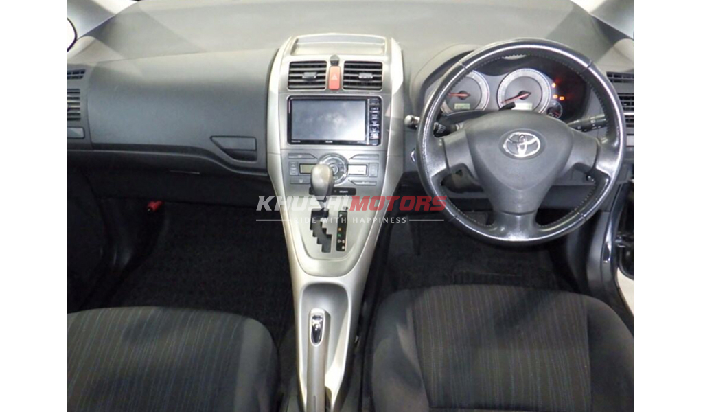 2006 Toyota Auris image-2
