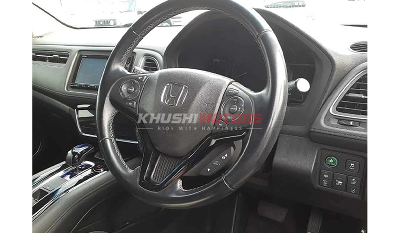 2017 Honda Vezel image-3
