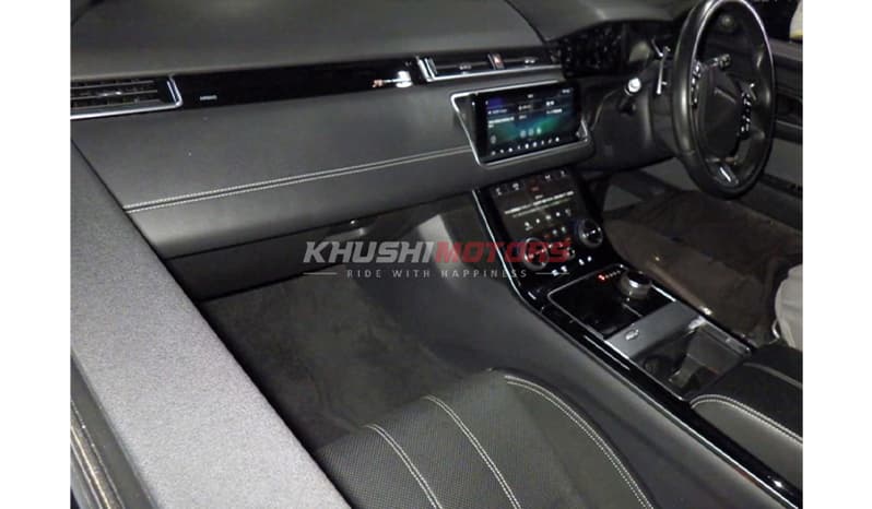 2017 Land Rover Range Rover Velar image-6