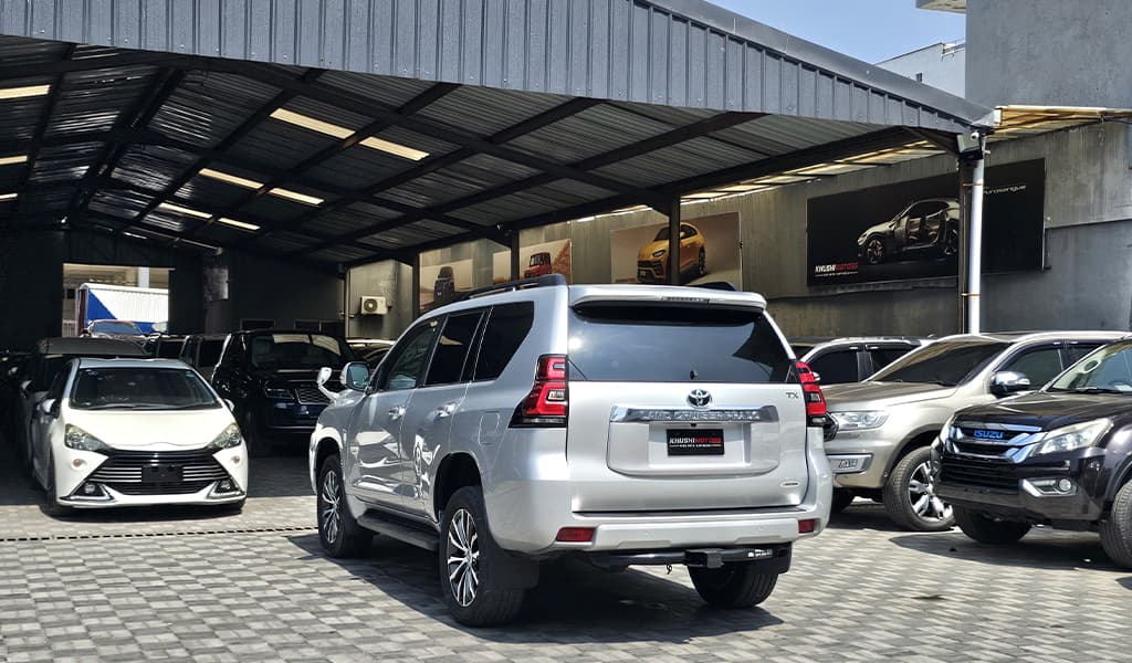 2018 Toyota Land Cruiser Prado image-4