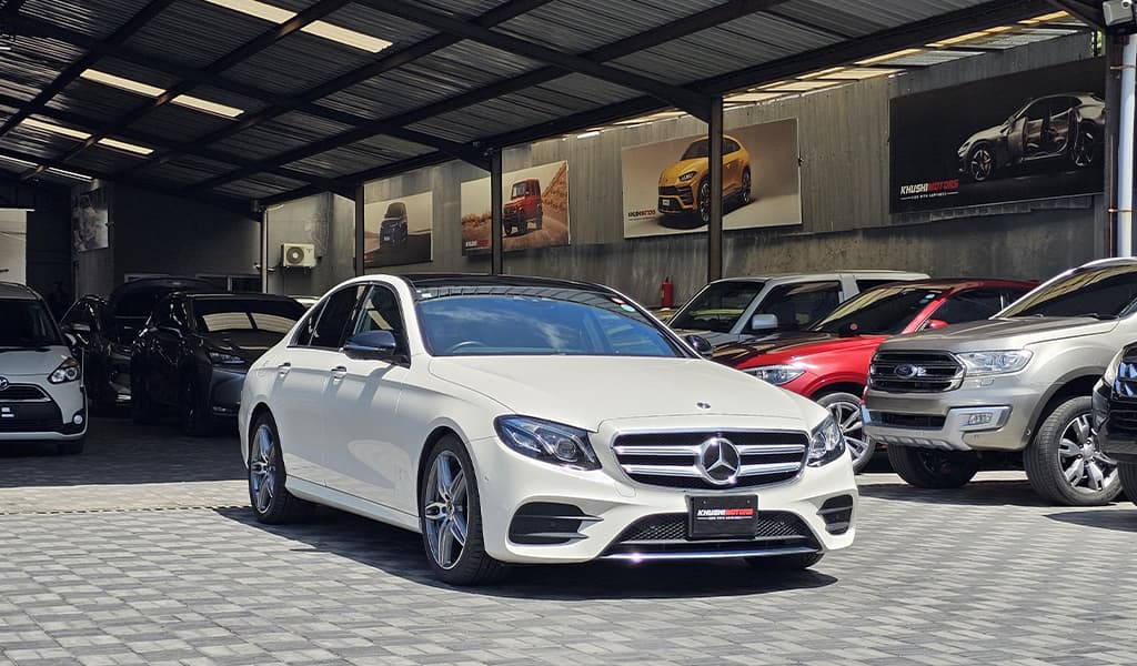 2018 Mercedes-Benz E200 image-1