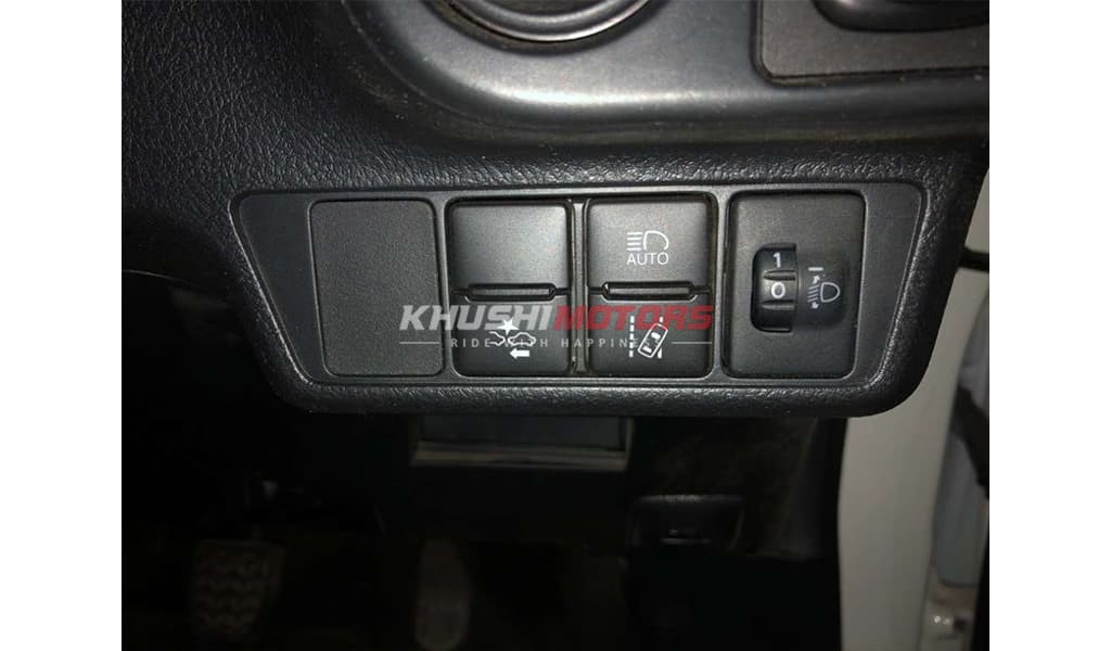 2018 Toyota Corolla Axio image-4