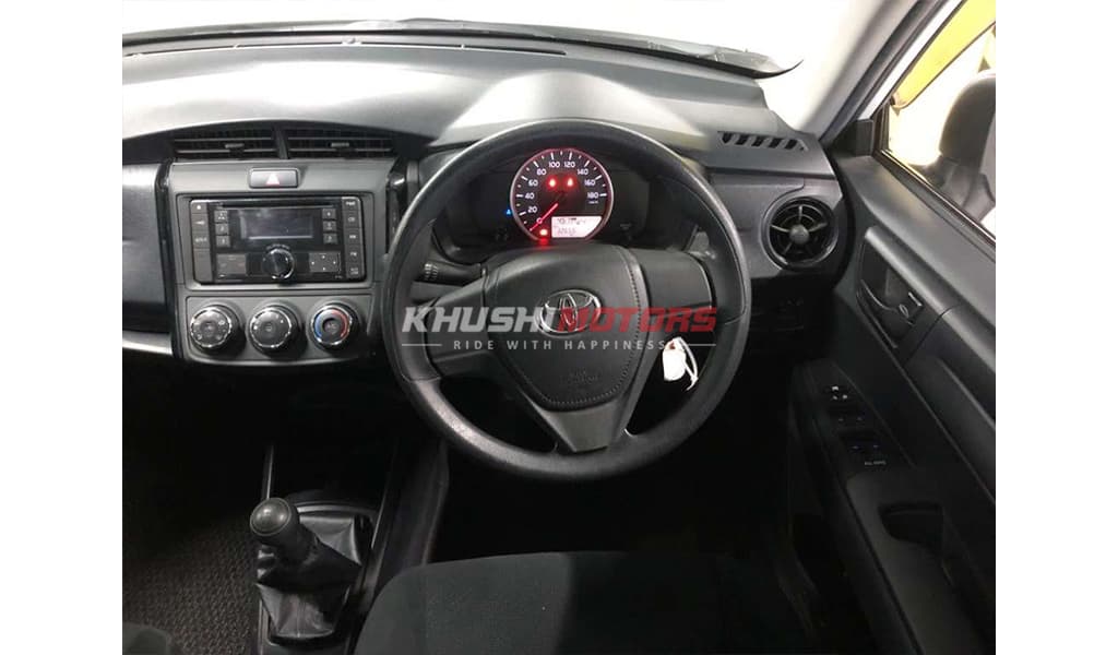 2018 Toyota Corolla Axio image-5