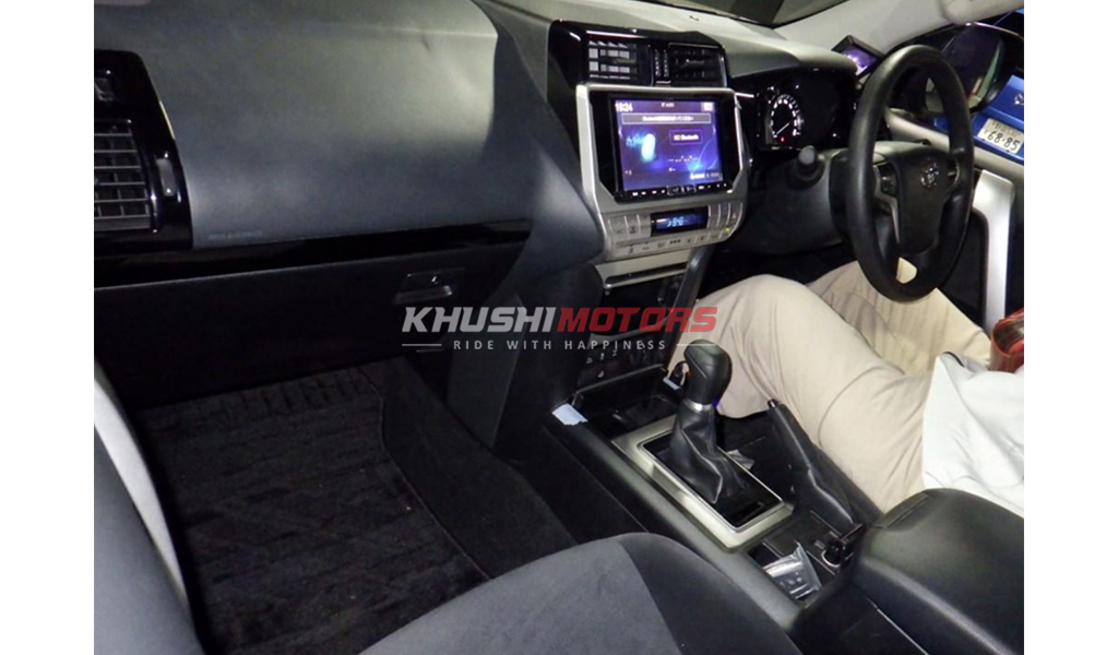 2018 Toyota Land Cruiser Prado image-3