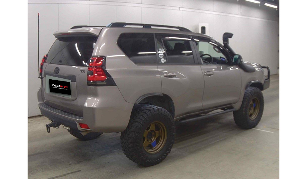 2018 Toyota Land Cruiser Prado image-4