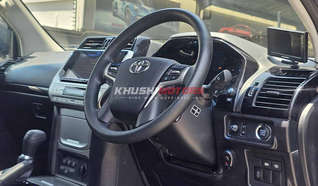 2018 Toyota Land Cruiser Prado image-13