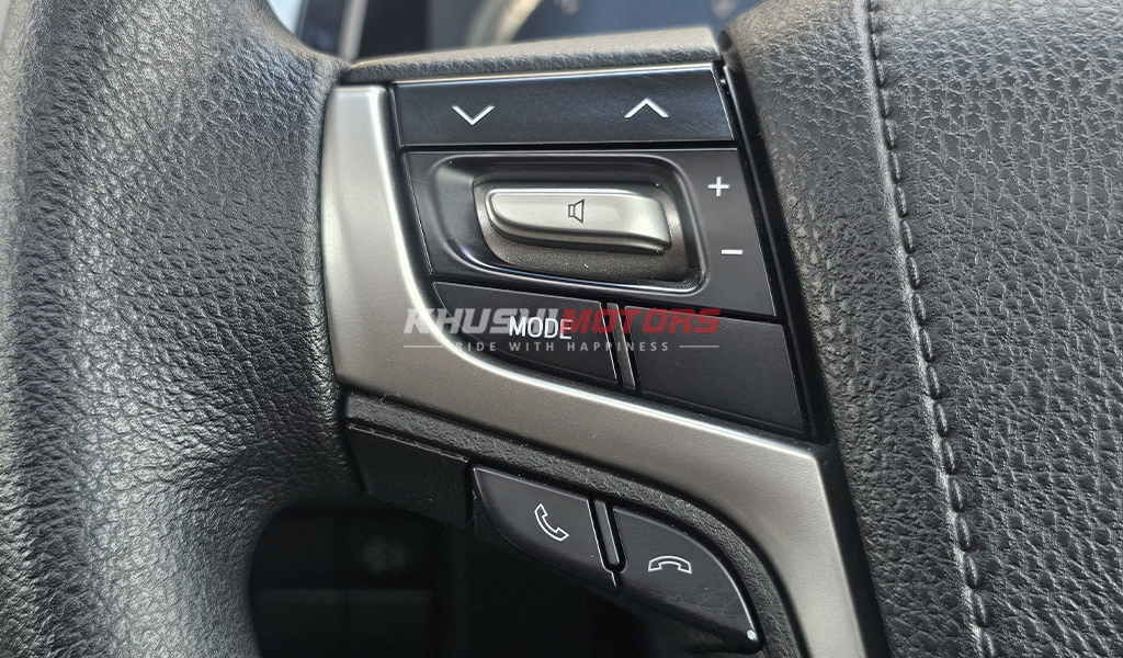 2018 Toyota Land Cruiser Prado image-15