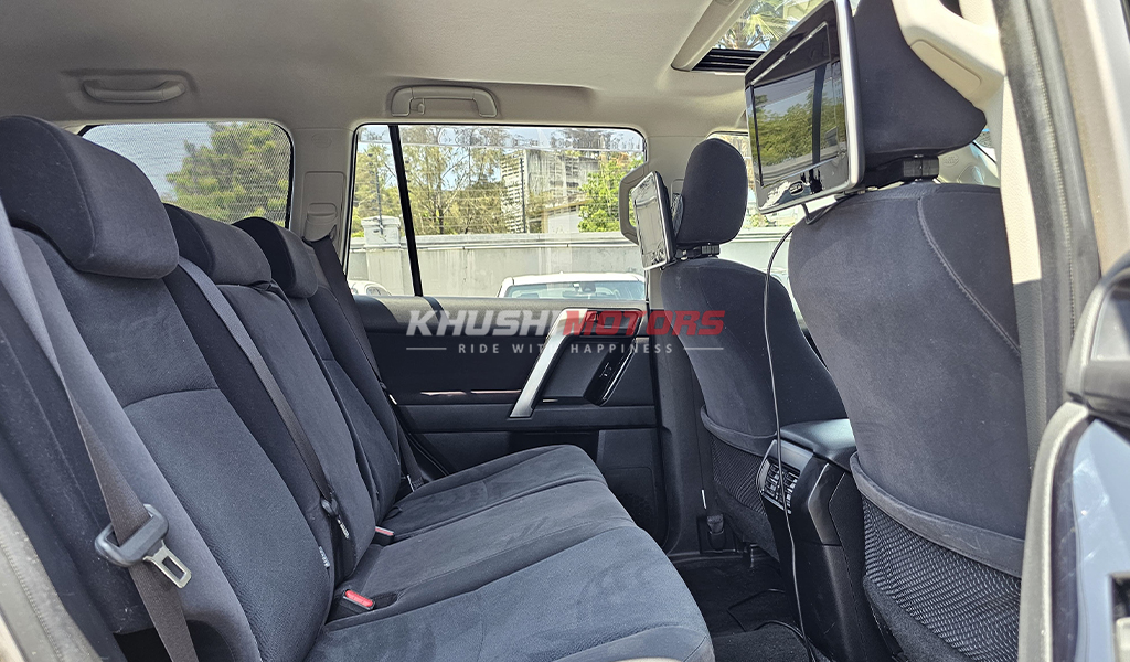 2018 Toyota Land Cruiser Prado image-19
