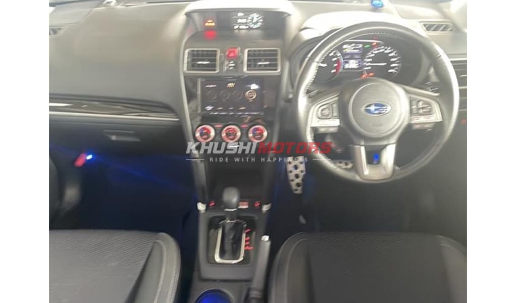 2018 Subaru Forester image-2