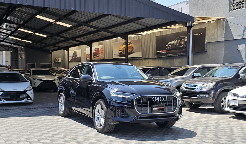 2019 Audi Q8 image-1