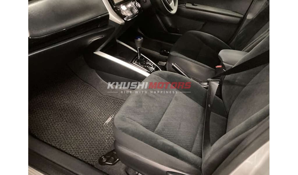 2018 Toyota Corolla Axio image-3