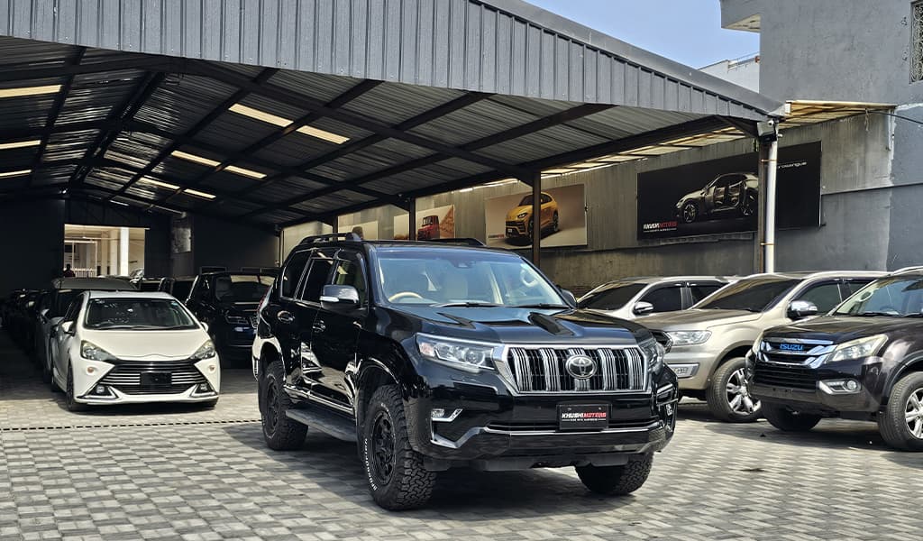 2018 Toyota Land Cruiser Prado image-1