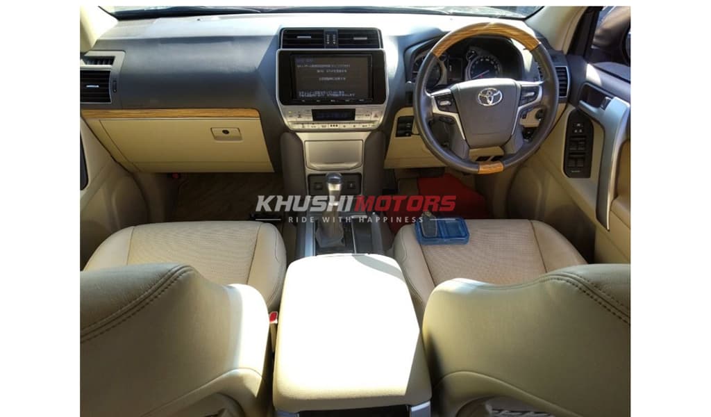2018 Toyota Land Cruiser Prado image-3