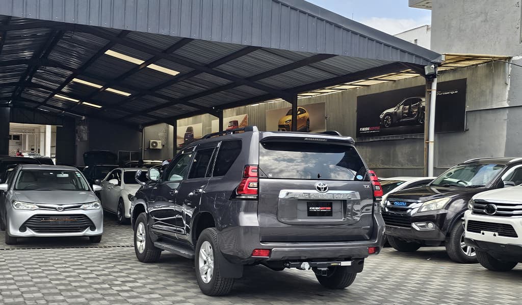 2018 Toyota Land Cruiser Prado image-10
