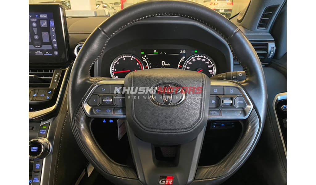 2023 Toyota Land Cruiser image-3